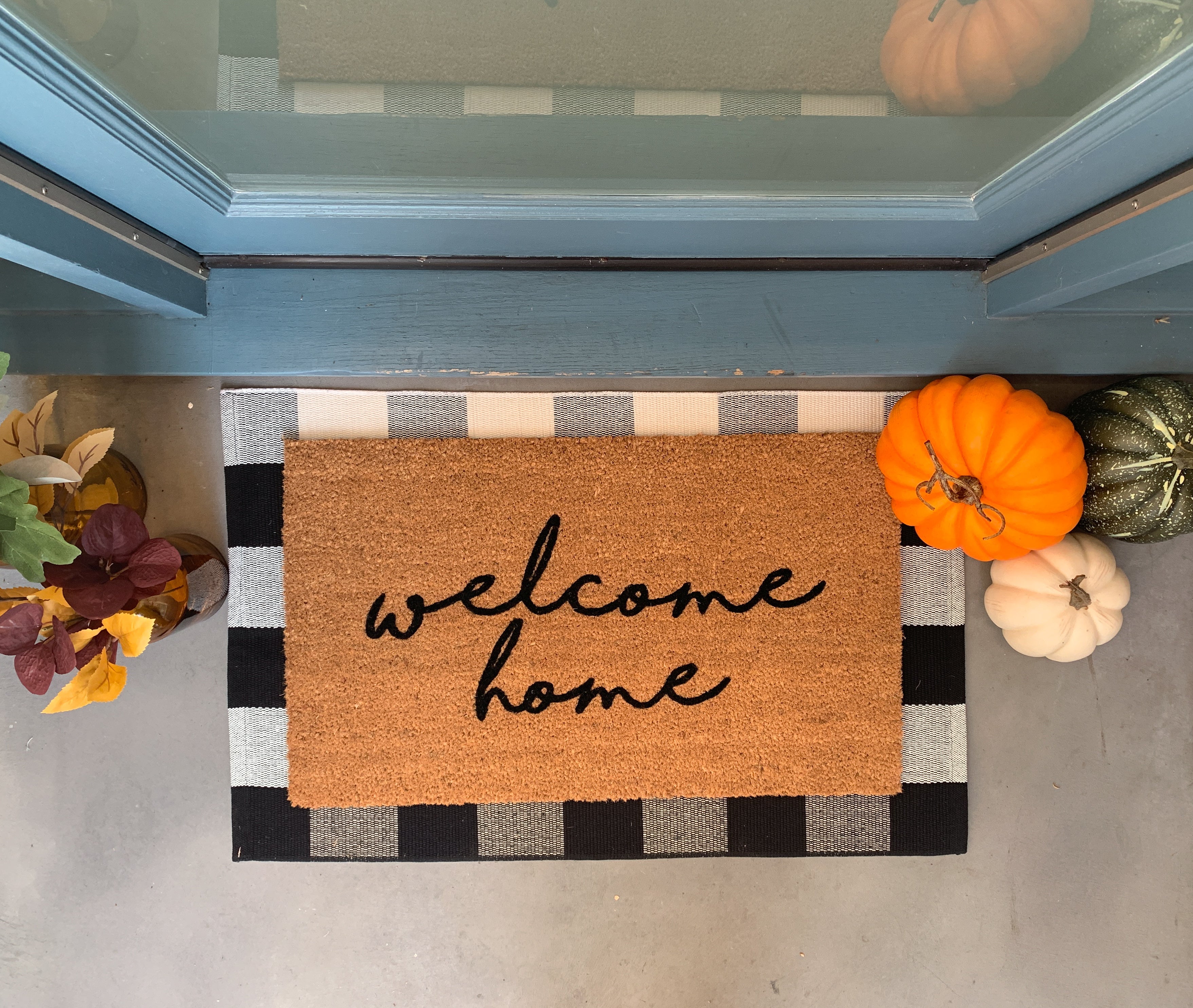 https://nickel-designs.com/cdn/shop/files/doormat-farmhouse-style-welcome-home-doormat-2@2x.jpg?v=1688813336