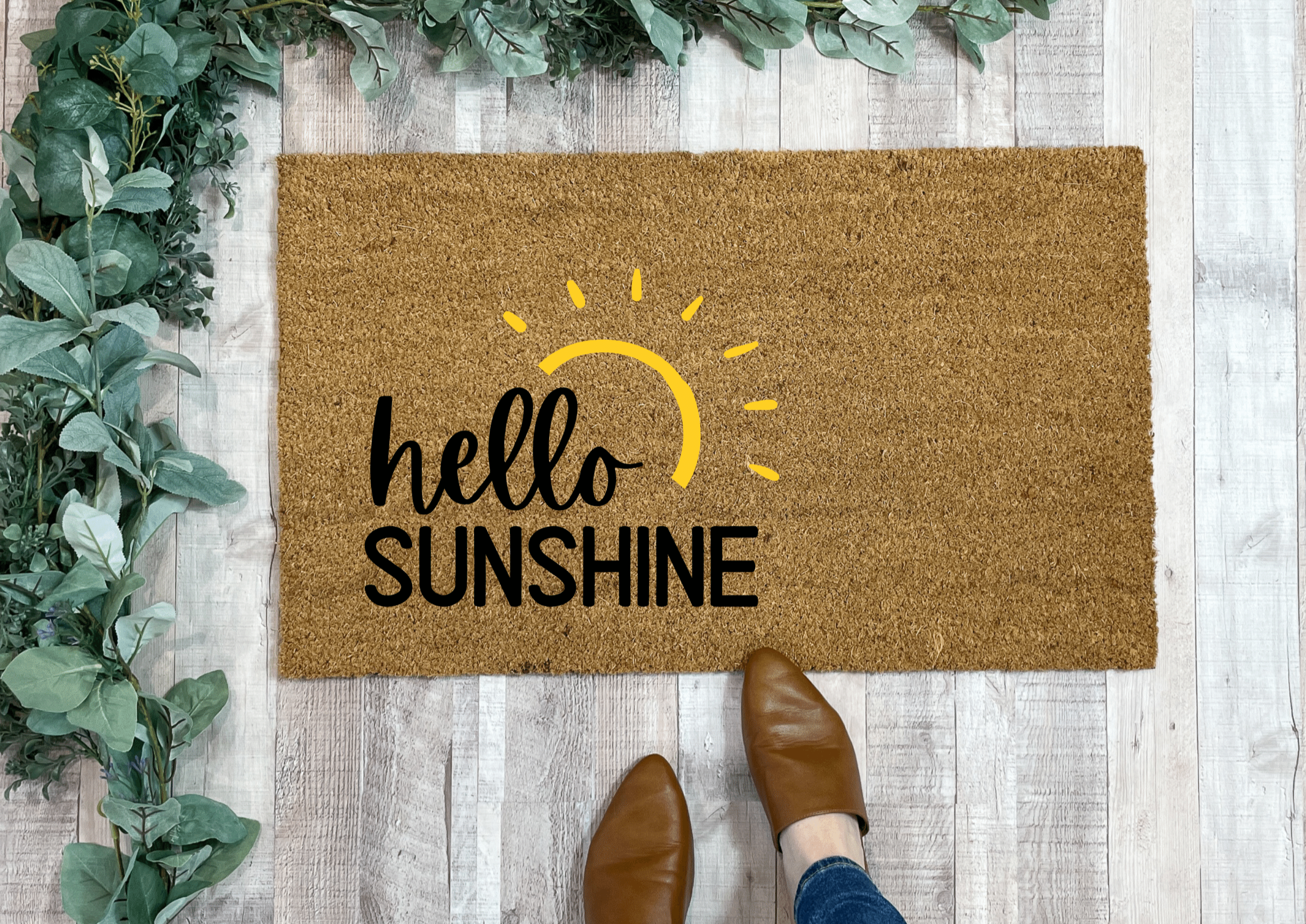 https://nickel-designs.com/cdn/shop/products/doormat-hello-sunshine-doormat-1@2x.png?v=1682554527