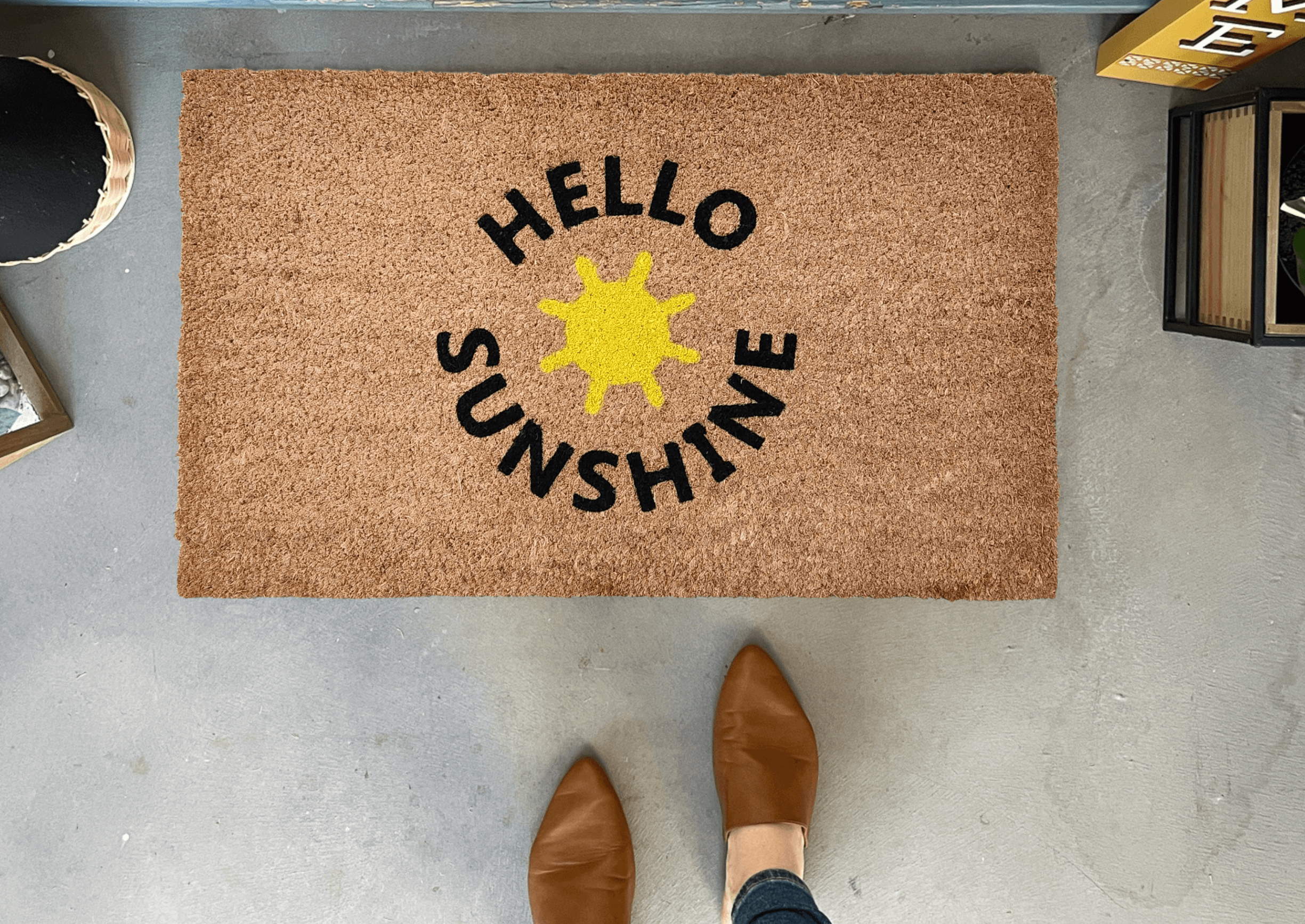 https://nickel-designs.com/cdn/shop/products/doormat-hello-sunshine-summer-doormat-1@2x.png?v=1682554911