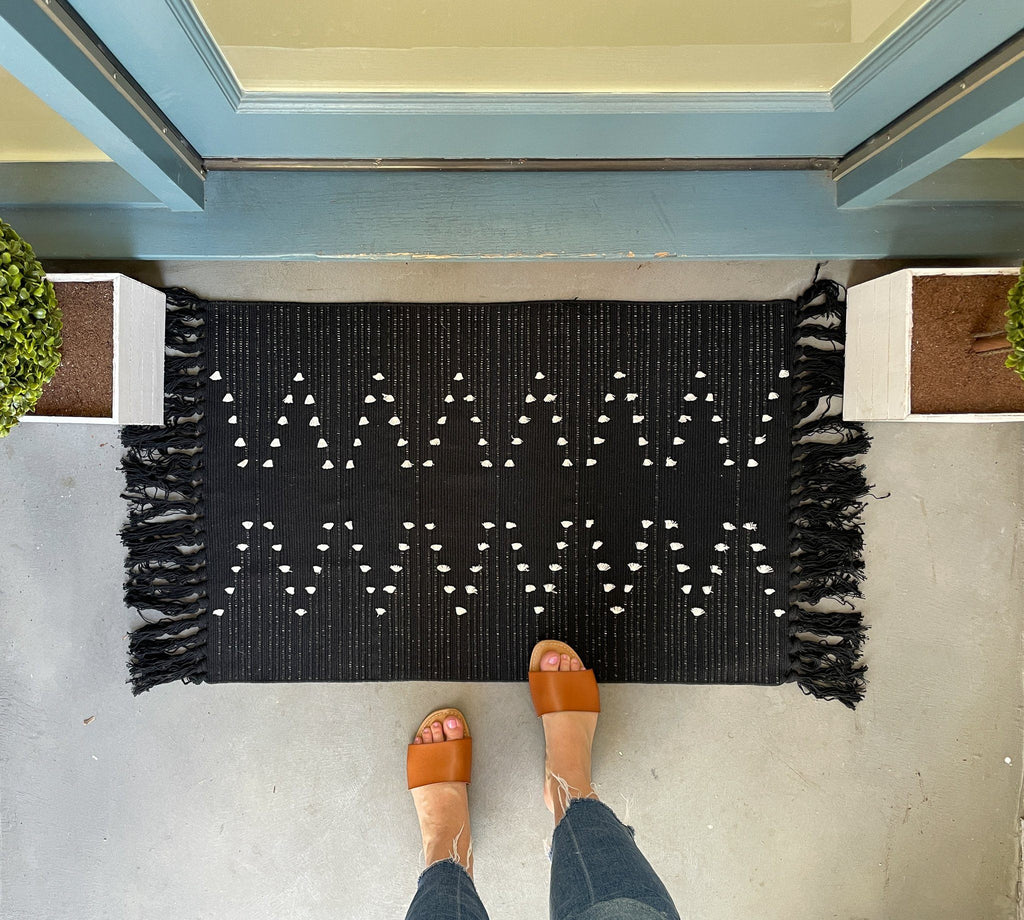 Black Woven Accent Rug | Entryway Rugs | Nickel Designs Doormats